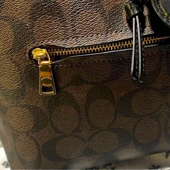 Signature COACH Kleo Backpack - Picture 6 of 10